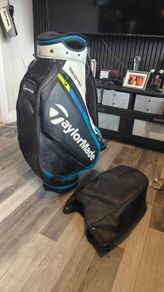 TaylorMade Sim 2 golf tour bag