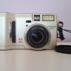 Minolta Dimage S404
