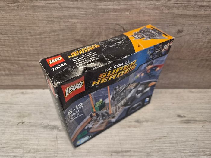 Lego 76044 Clash of the Heroes