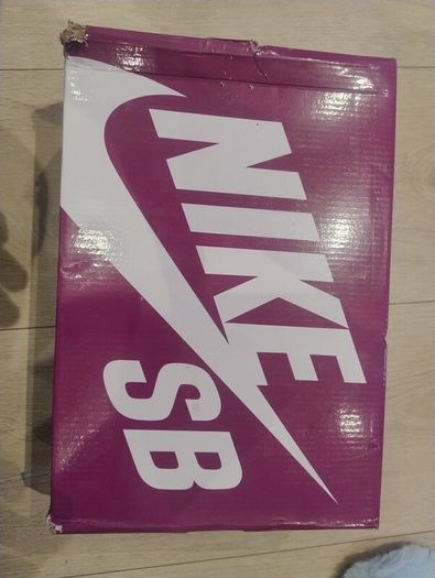 Nike supreme