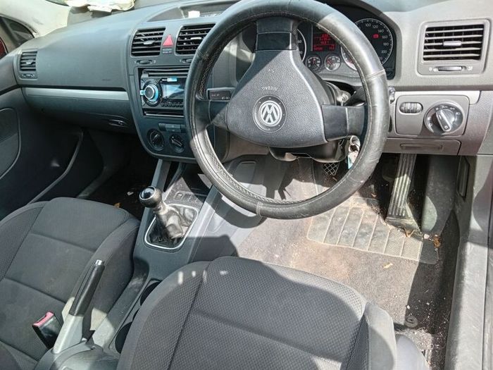 car VW golf