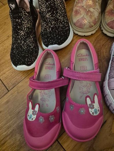 Girls Shoes Bundle size 27-28