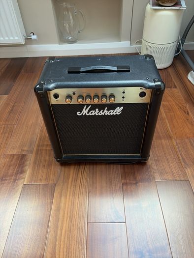 Marshall practice guitar amp- MG15