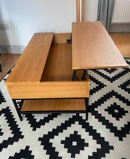 Coffee Table - lift up top
