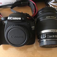 Canon Eos 550D  Lens - 18-200mm