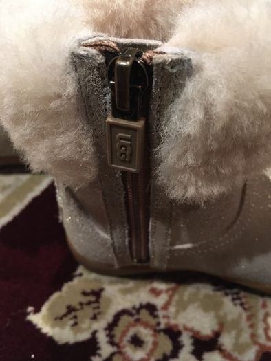 UGG Boots size EU-23:5, UK-6
