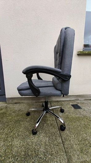 Ergonomic office chair