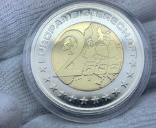 Germany? EUFA EURO 2008 & World Cup 2 euro coin big weight 29.6 diameter 3.5cm
