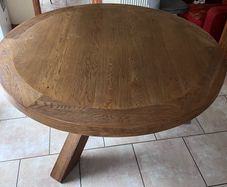 Round kitchen table solid wood