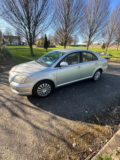 2005 Toyota Avensis