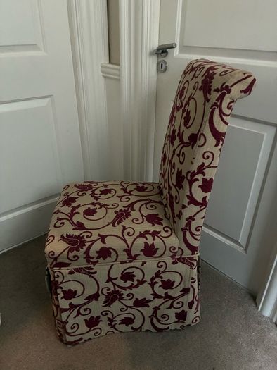 8 Dining chairs