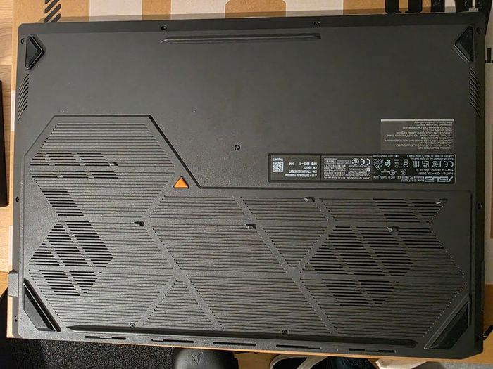 Asus Tuf Gaming A18 Fa808um | Rtx 5060 8gb | Ryzen 7 260 | 32gb Ddr5 | 1tb Nvme | 18" Fhd+ 144hz | Warranty Until Aug 2028