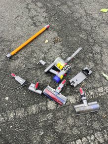 dyson V8