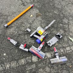 dyson V8