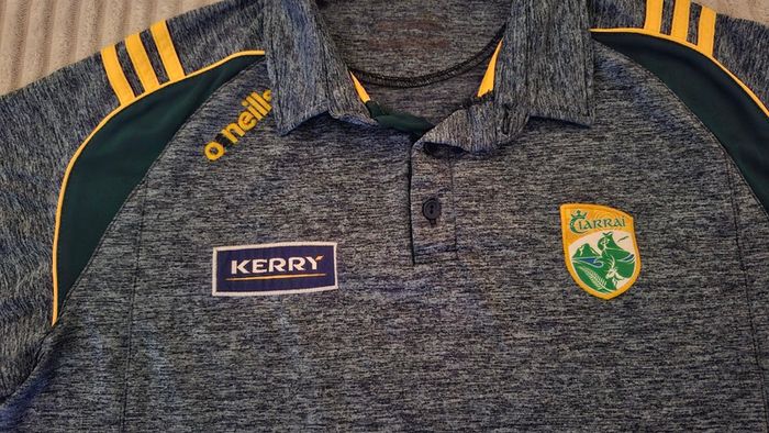 Kerry GAA O'Neills Gaelic Football Jersey (Adult Medium) FREE POST