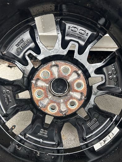 Genuine Nissan Navara 18" Alloy Wheels