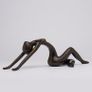 Minimalist Posing Lady - Bronze Image 7