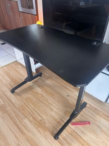 gaming desk