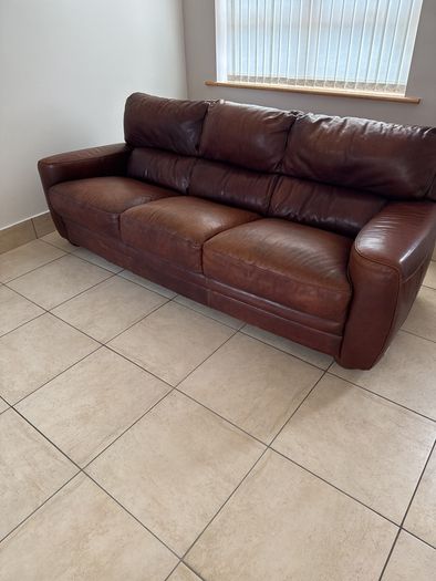 Brown Sofitalia Italian Top grade leather  3 seater sofa.