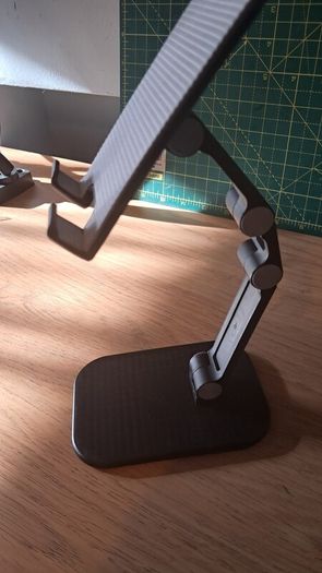 Desktop Phone Stands