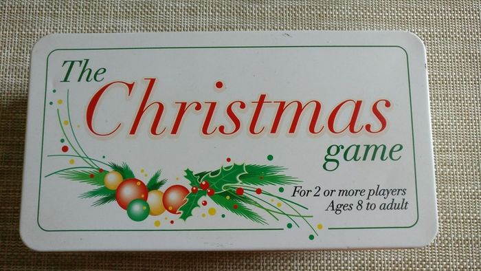 The Christmas game box, like new
