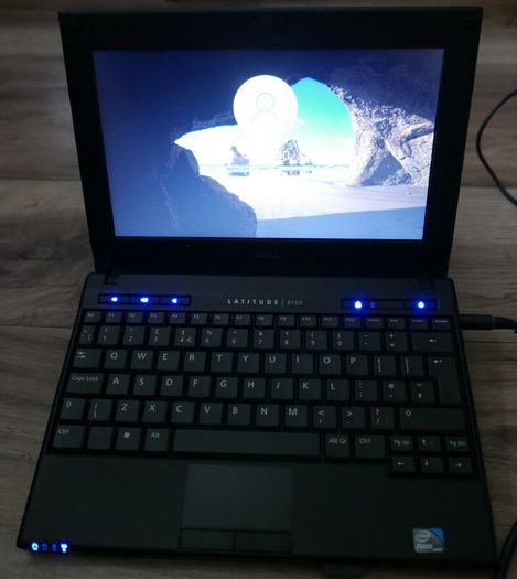 Dell Latitude 2100 150GB HDD Intel Atom Core 2GB RAM 10.1" Laptop works fine