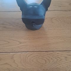 black bulldog speaker