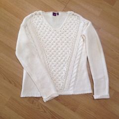 Hoxton Chic cream color jumper
