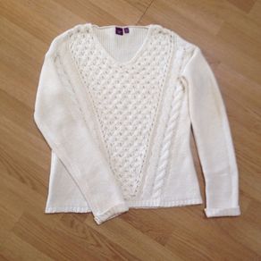 Hoxton Chic cream color jumper
