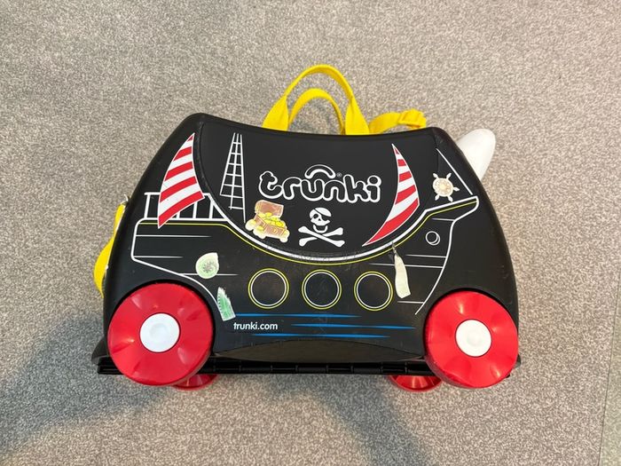 trunki case kids black