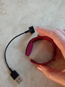 fitbit kids (broken strap)
