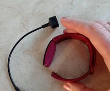 fitbit kids (broken strap)