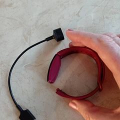 fitbit kids (broken strap)