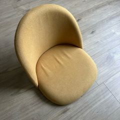 New yellow chair no legs