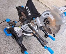MacAllister Mitre saw