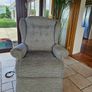 Riser Recliner Image 2