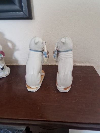 Bulldog figures