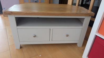 Corner TV unit