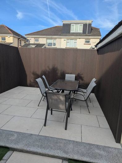 Garden Patio Table and 6 Chairs