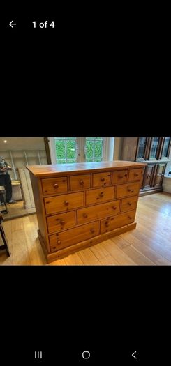 chest of drawers
