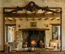 Old mirror that can be used as an Overmantle