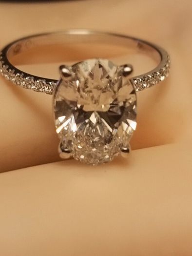 14ct White Gold 3ct Oval Brilliant Lab Diamond Ring