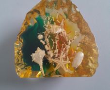 PAPERWEIGHT - Ornament  - Lucite Vintage