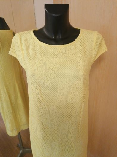 Women's Lace Dress in Lemon NWT Size 14