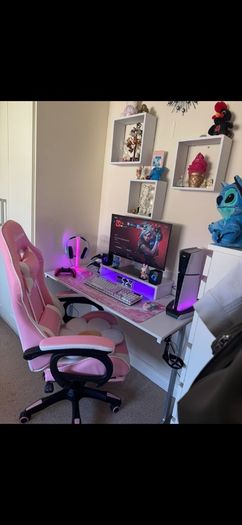 White gaming desk