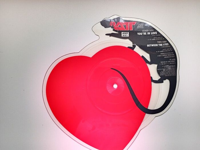 Ratt  You Re In Love  Shaped Pic Disc