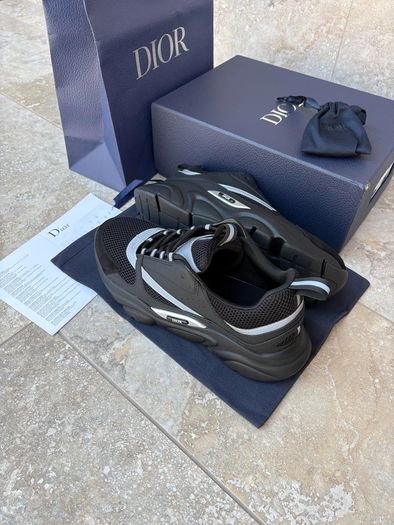 Brand New Dior B22