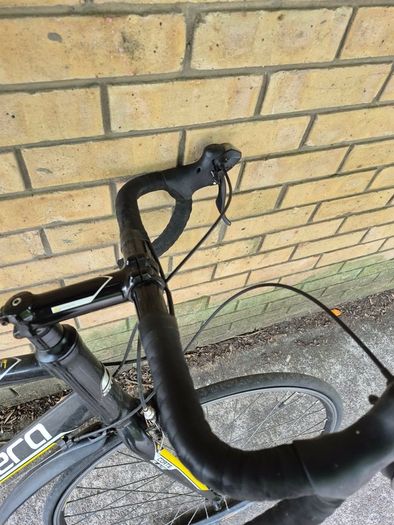 carrera road bike