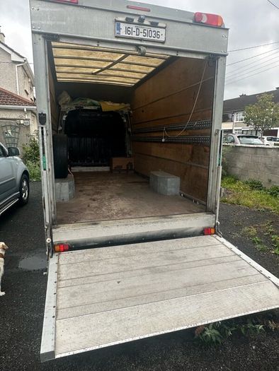 Renault Master Luton low loader with tail lift
