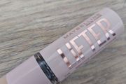 Maybelline New York Lifter Concealer, Full Coverage, Hydrate and Brighten Under-eyes Shade 30